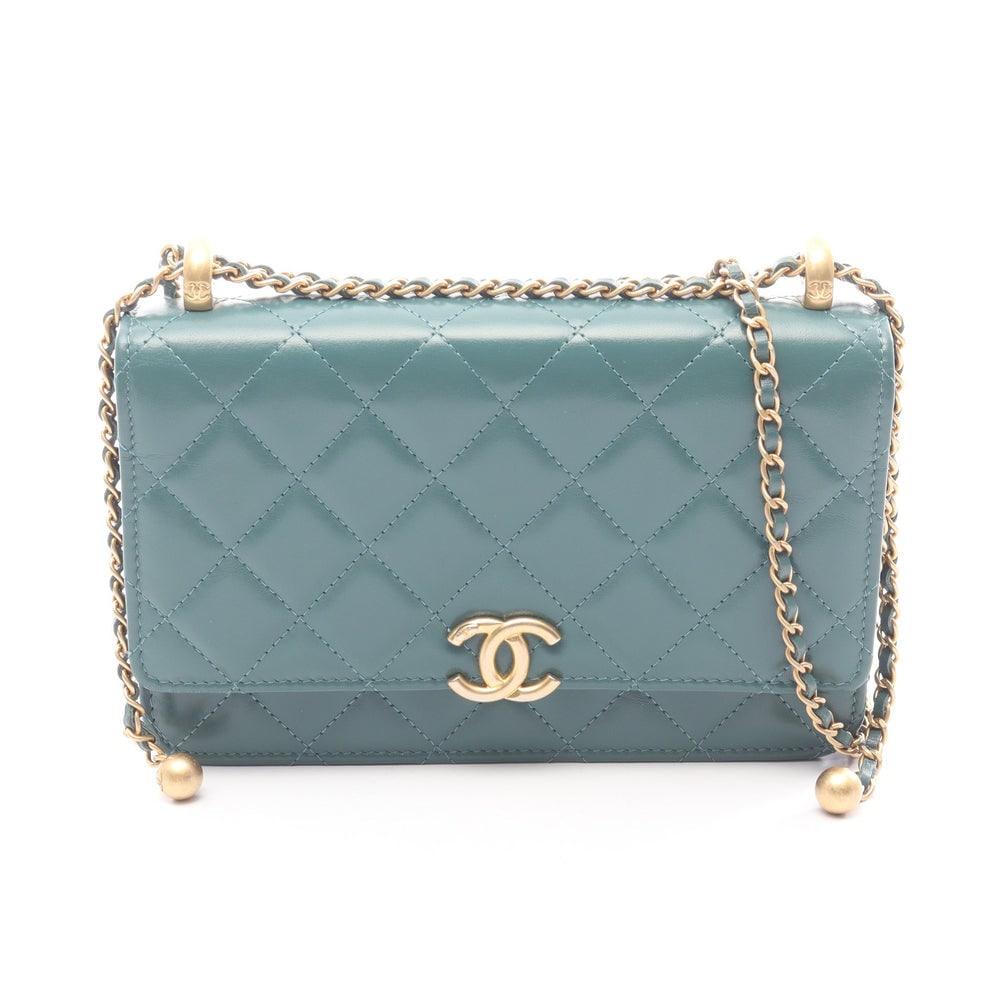 Chanel Chain Wallet Green: Green leather chain wallet with gold-tone hardware.