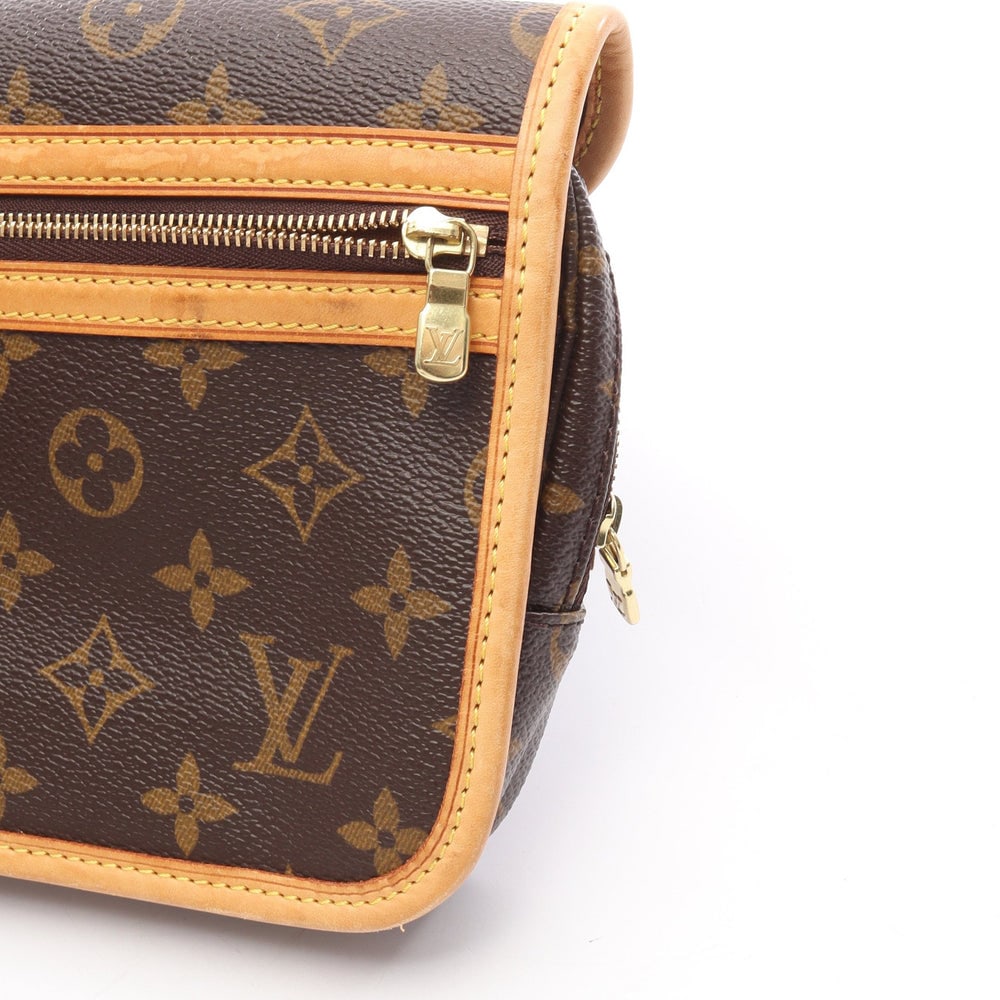 Louis Vuitton Bosphore Bum Bag - 7