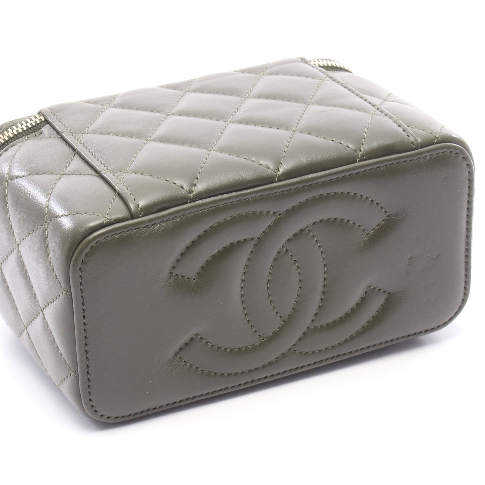 Chanel Vanity Chain Bag - 10