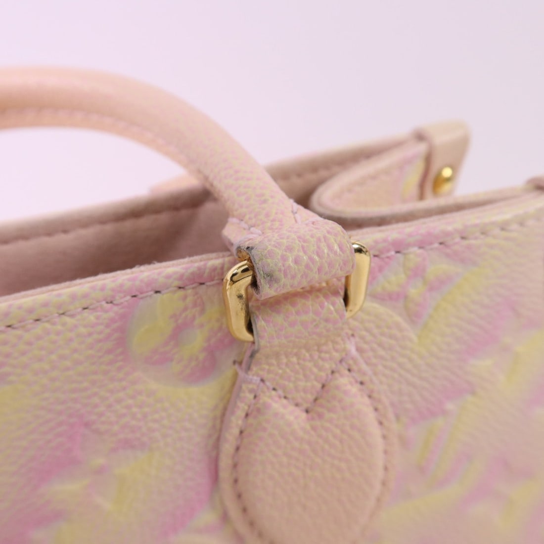 Louis Vuitton OnTheGo PM - 18