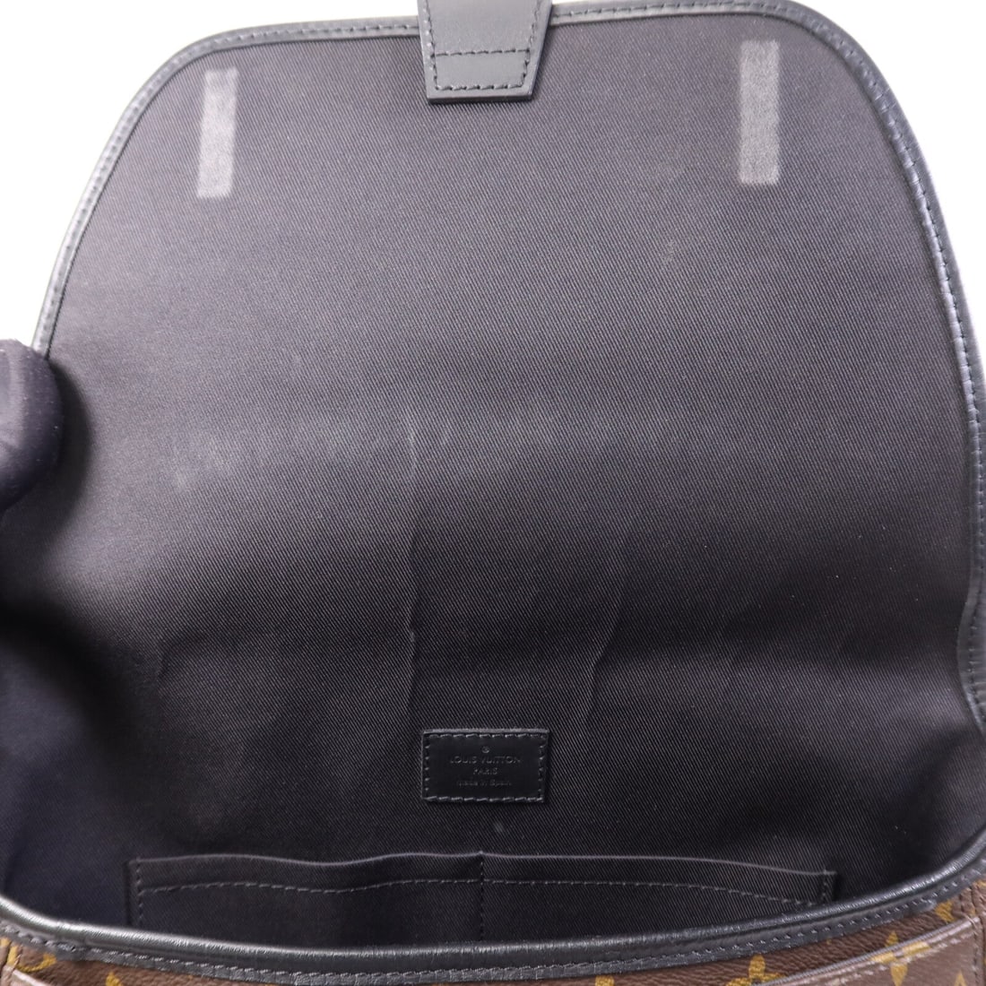 Louis Vuitton Magnetic Messenger - 11