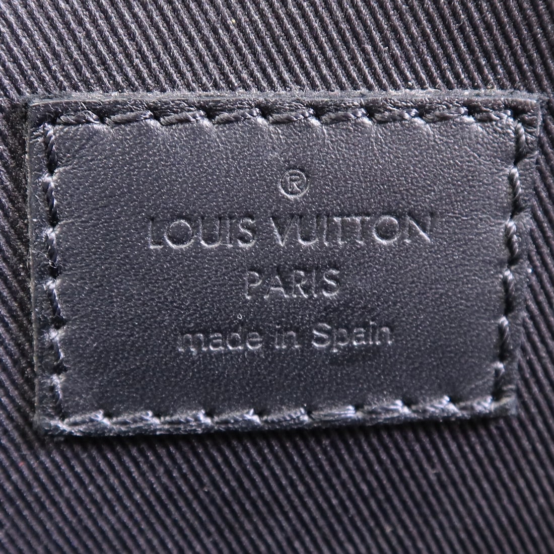 Louis Vuitton Magnetic Messenger - 13