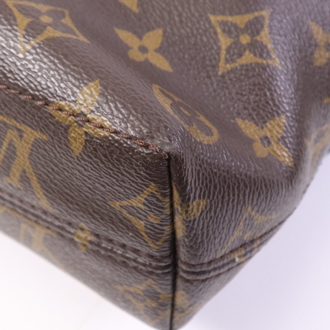 Louis Vuitton Magnetic Messenger - 7