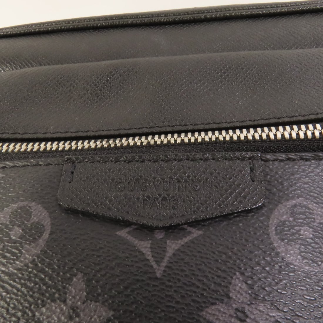 Louis Vuitton Outdoor Messenger - 7