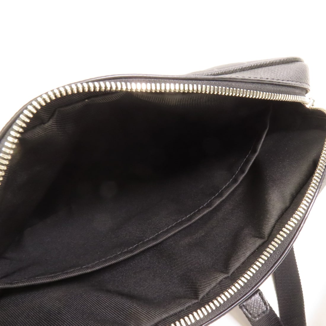 Louis Vuitton Outdoor Messenger - 9