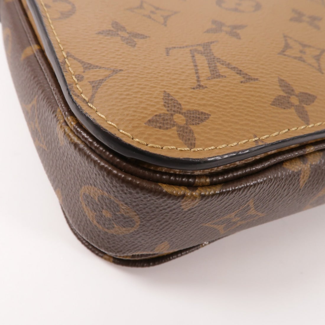 Louis Vuitton Pochette Metis Reverse - 12