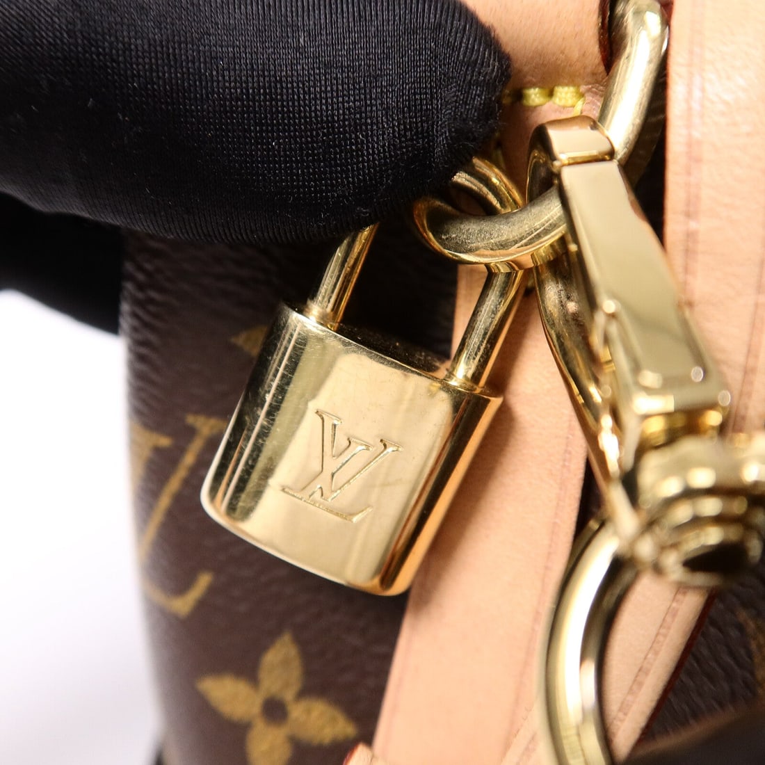Louis Vuitton Montaigne BB - 7
