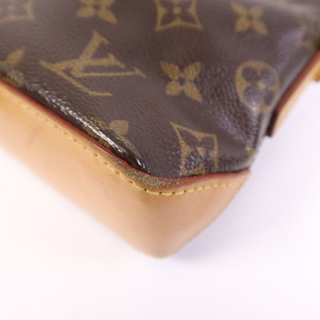 Louis Vuitton Trotteur Monogram - 10