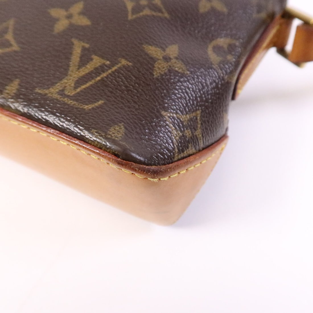 Louis Vuitton Trotteur Monogram - 12