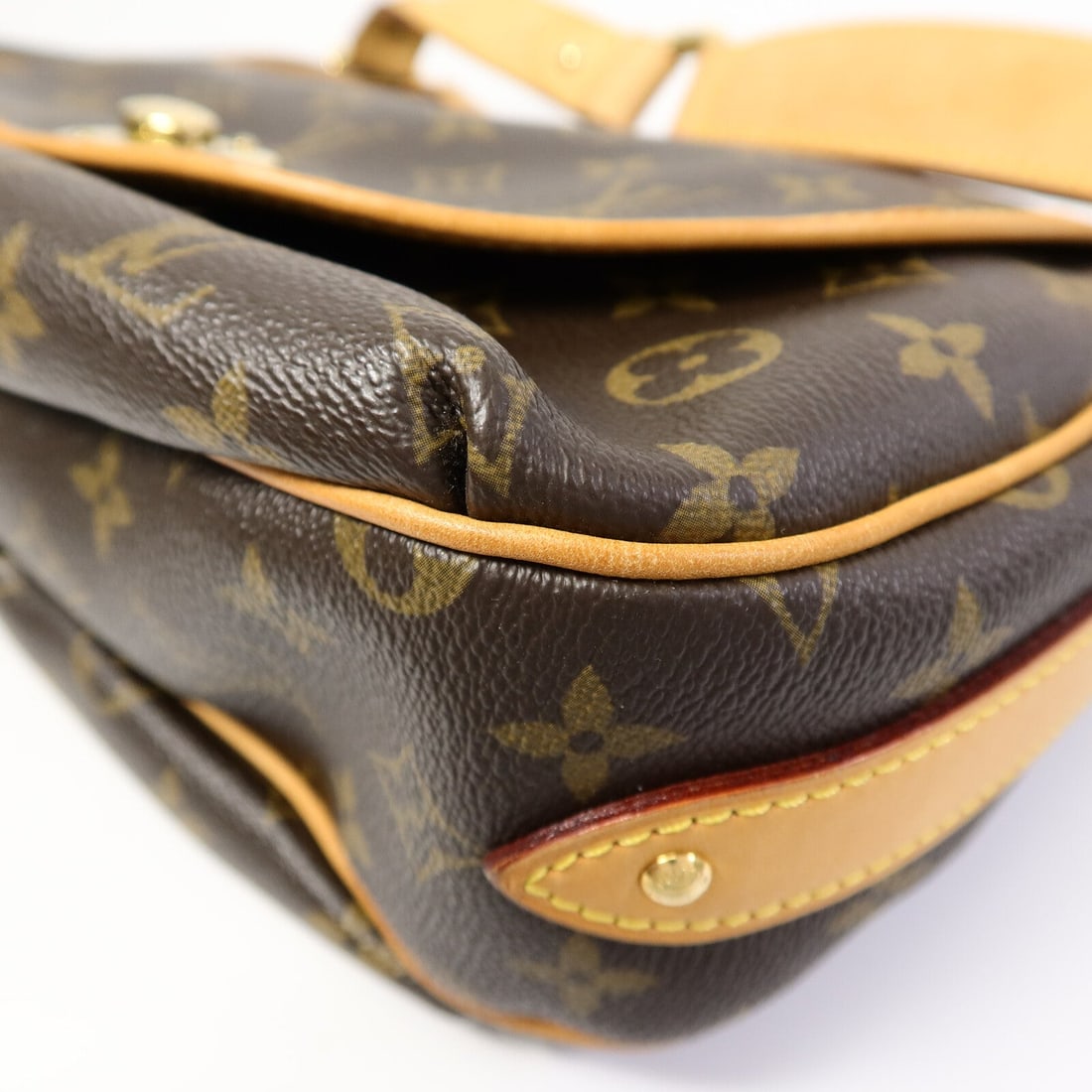 Louis Vuitton Tulum PM Monogram - 10