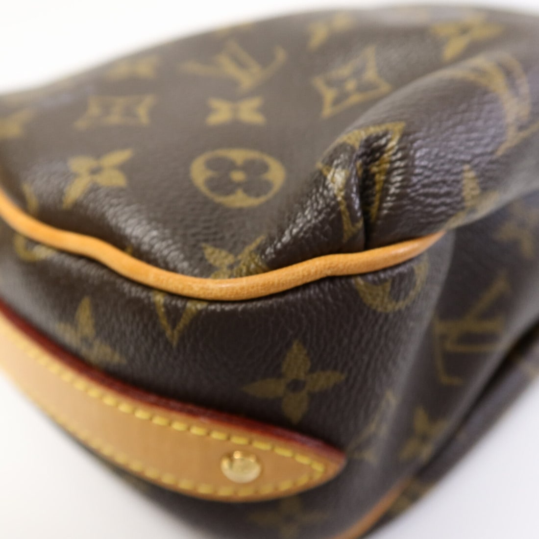 Louis Vuitton Tulum PM Monogram - 11