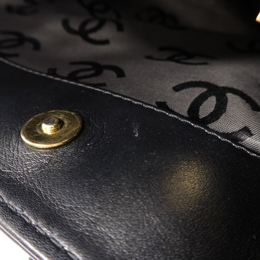 Chanel Shoulder Handbag - 17