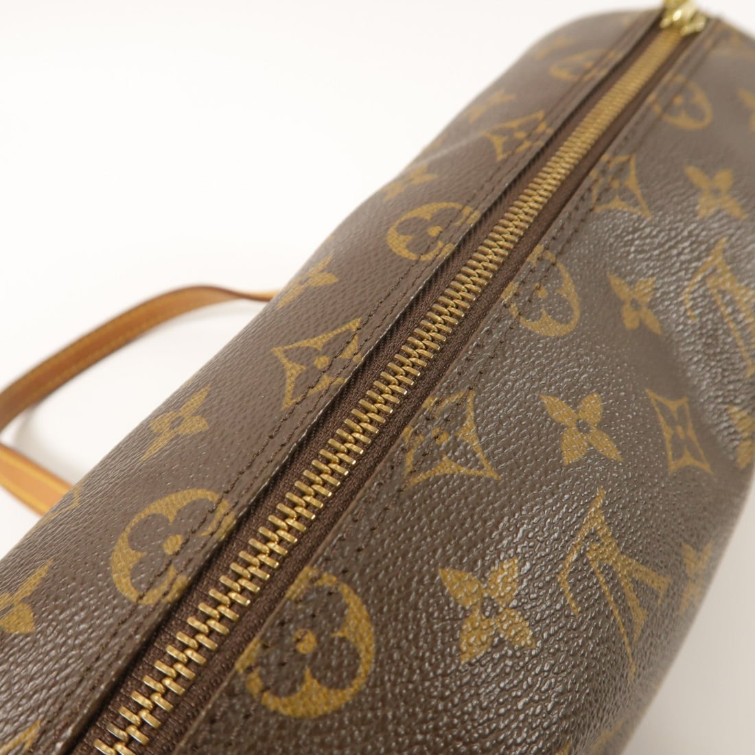 Louis Vuitton Papillon Monogram - 18