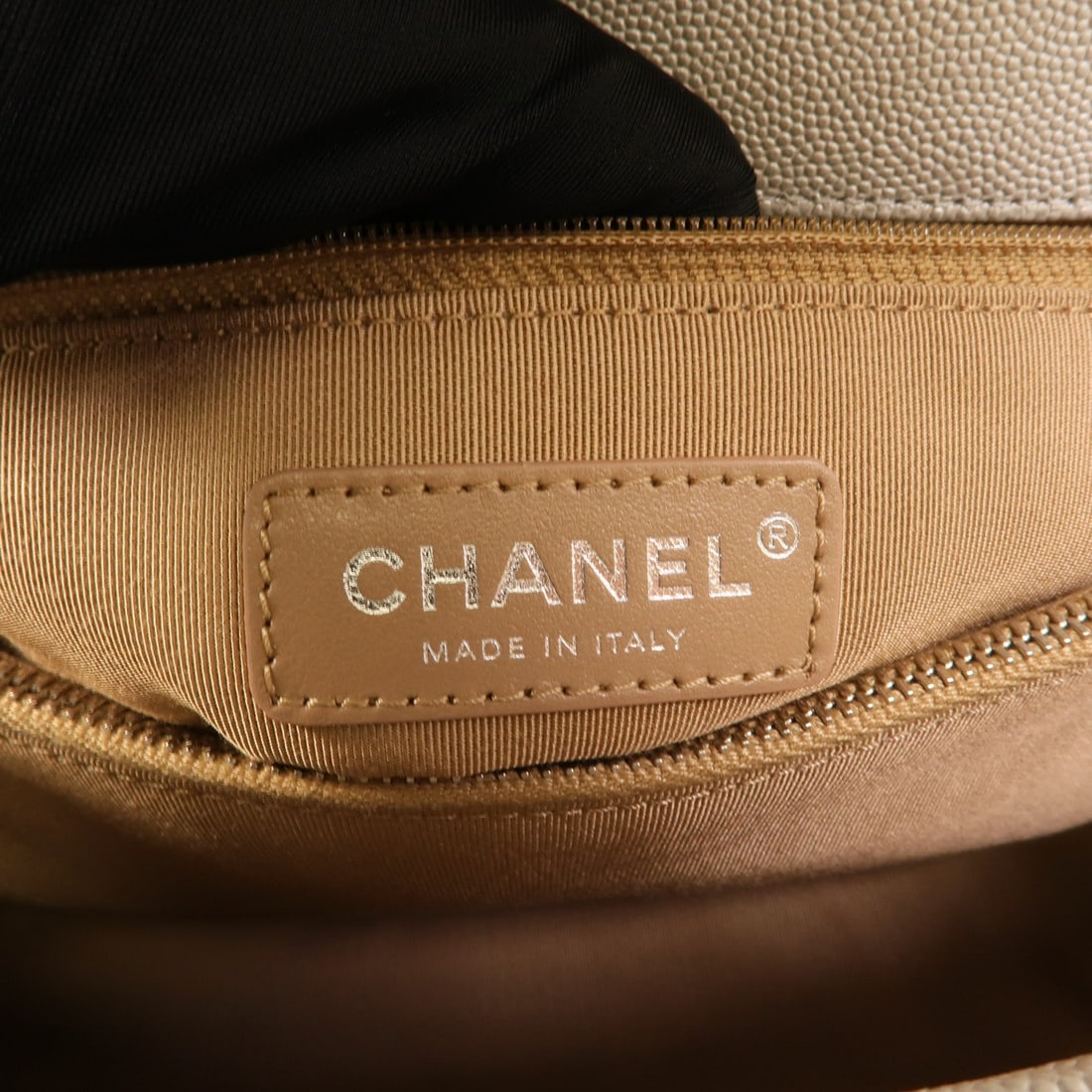 Chanel Coco Handle Medium White - 10