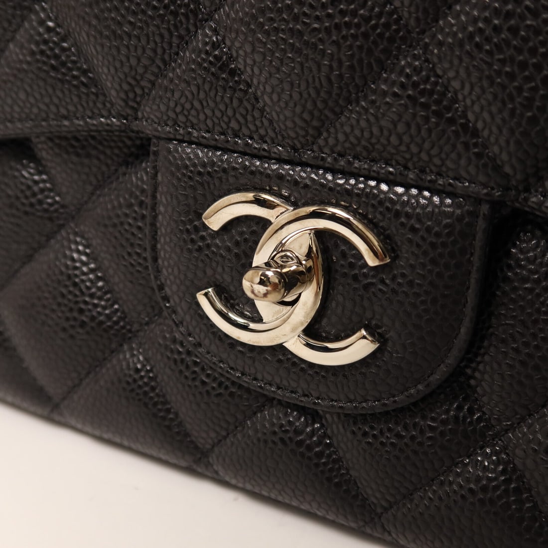 Chanel Maxi Classic Black - 12