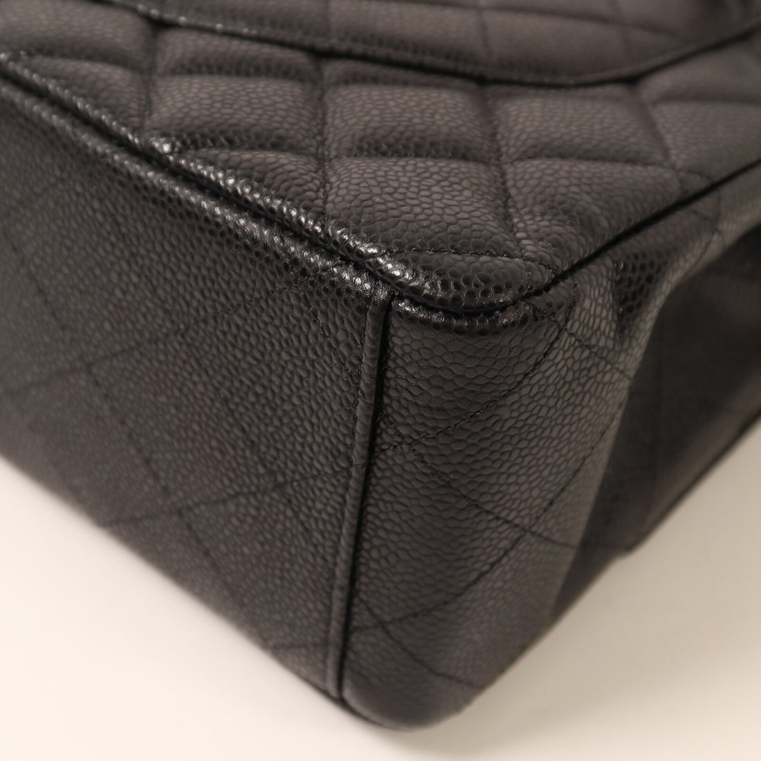 Chanel Maxi Classic Black - 16