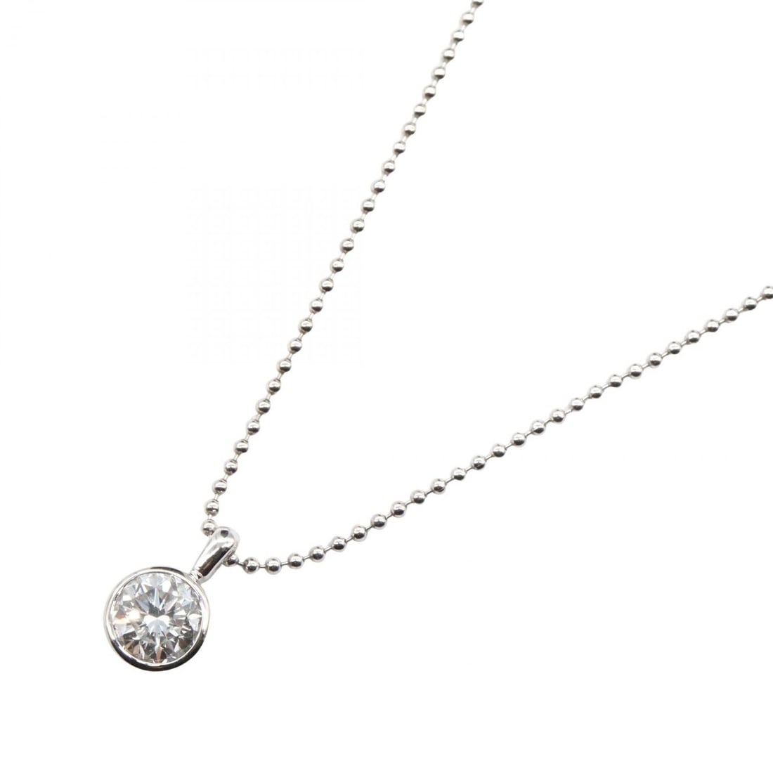 Diamond Necklace Platinum: Diamond necklace in PT900 and PT850 platinum.