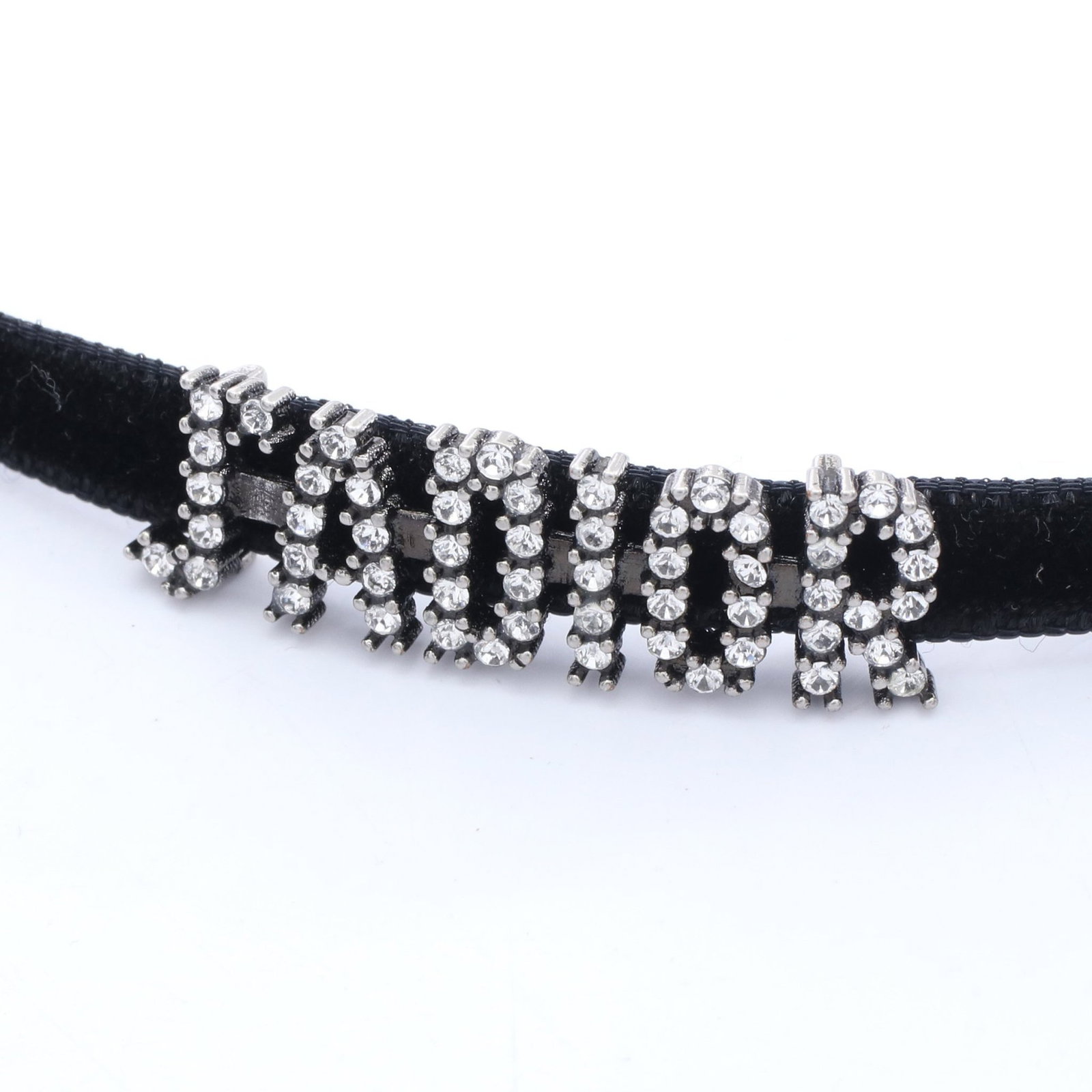 Dior J'ADIOR Choker Black Silver: J'ADIOR choker in velor with rhinestone in black silver and clear tone.