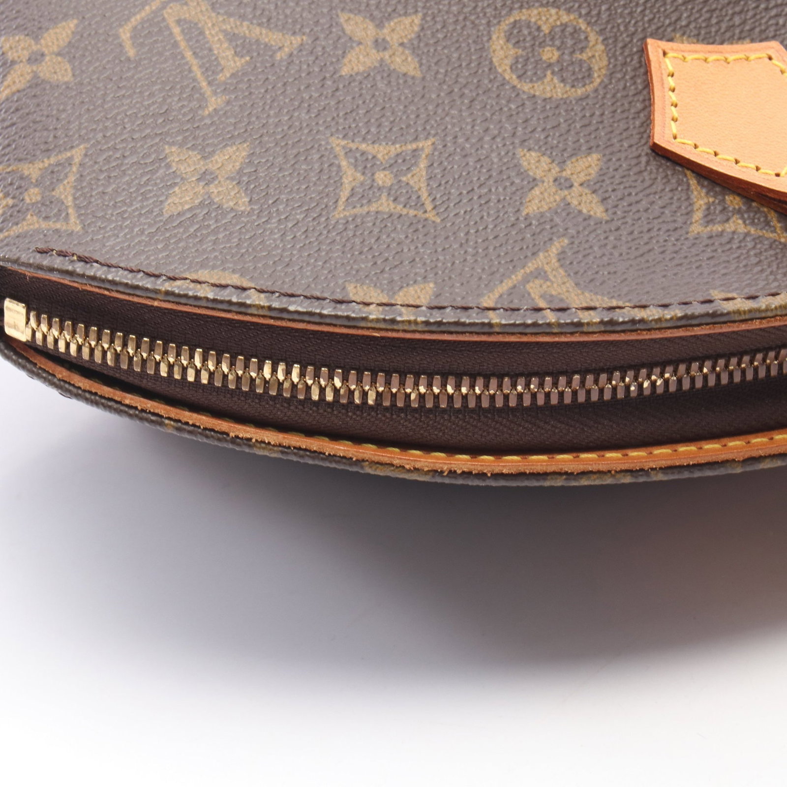 Louis Vuitton Ellipse PM Monogram - 8