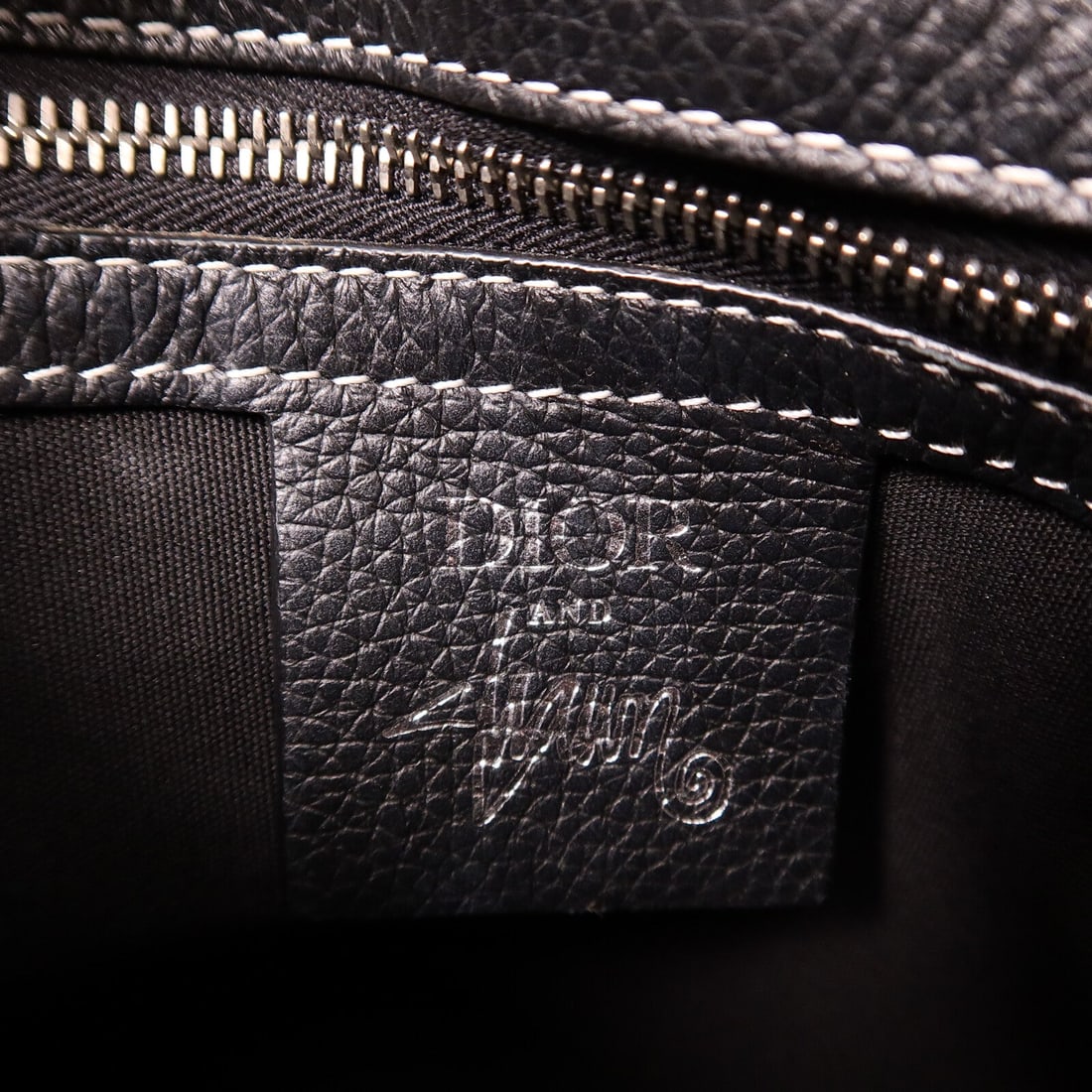 Dior Shawn Collaboration Bag - 6