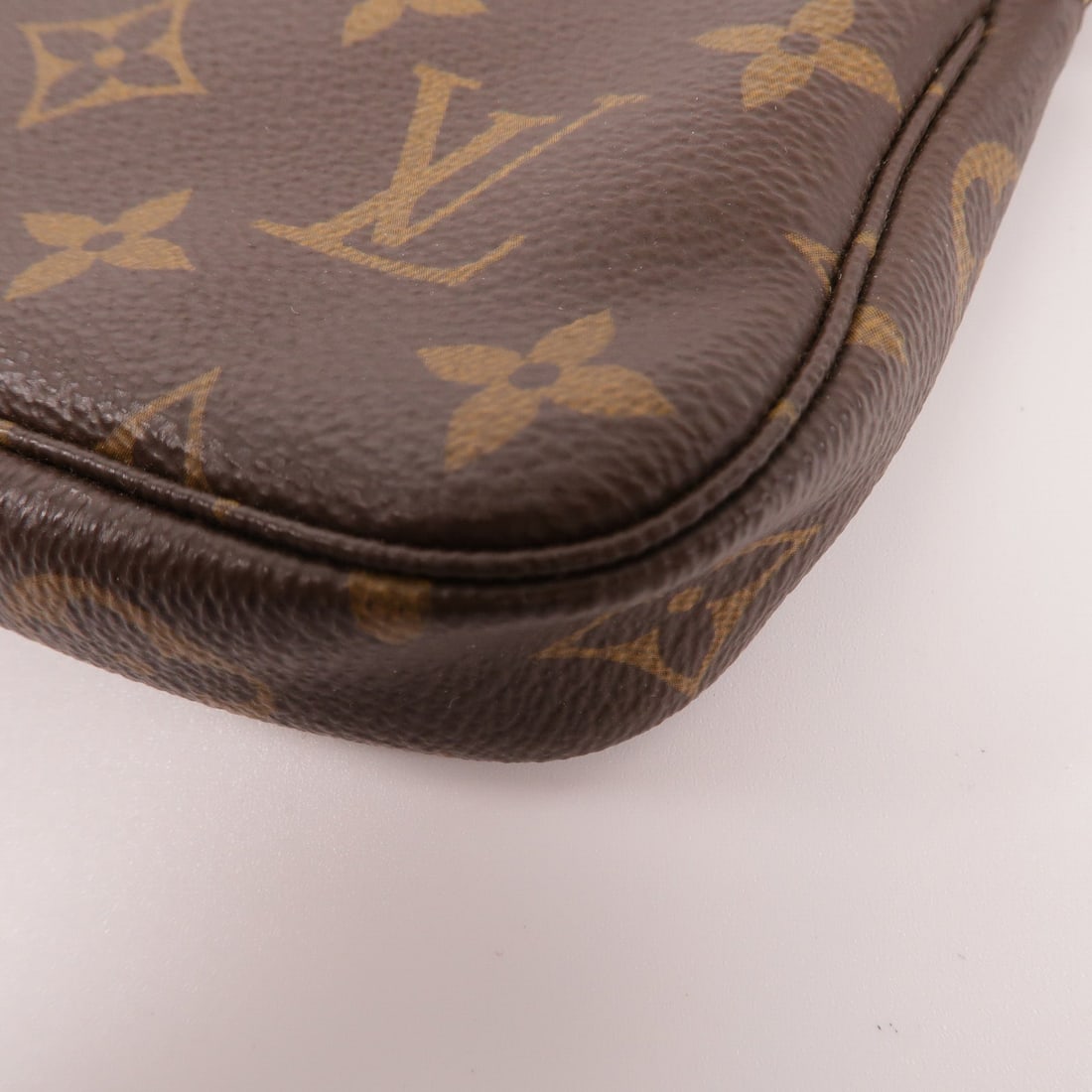 Louis Vuitton Mini Pochette Brown - 12