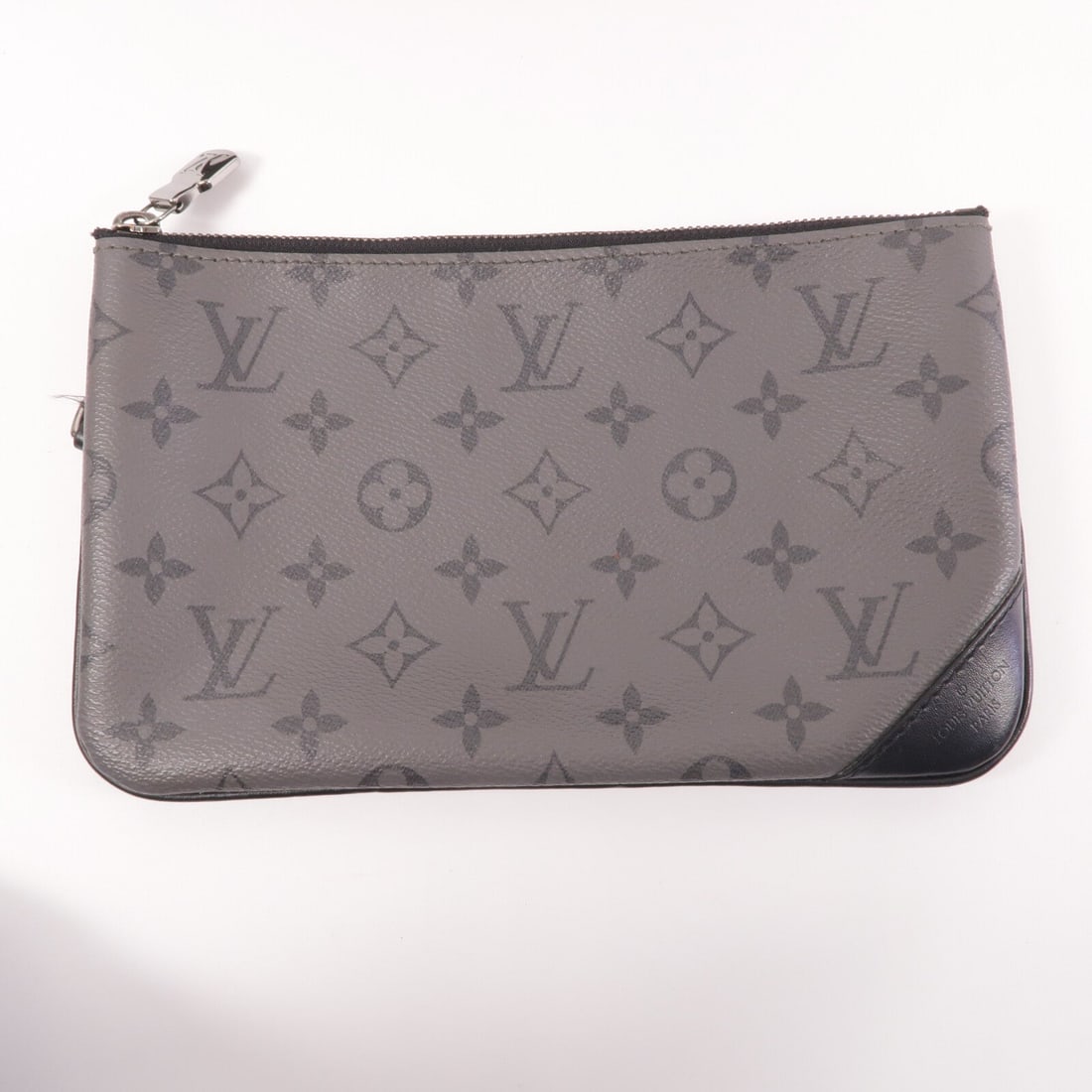 Louis Vuitton Trio Messenger - 11