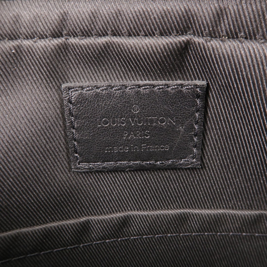 Louis Vuitton Trio Messenger - 6