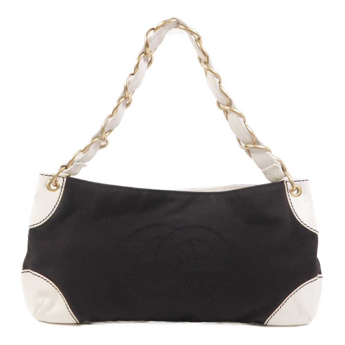 Chanel Chain Shoulder Black White: Chain shoulder bag in black and white canvas with gold-tone hardware. Includes storage bags and hologram sticker. Size 36 x 17 x 3 cm.