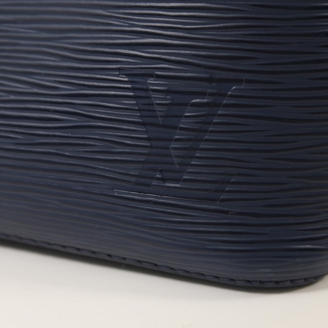 Louis Vuitton NeoNoe BB - 11