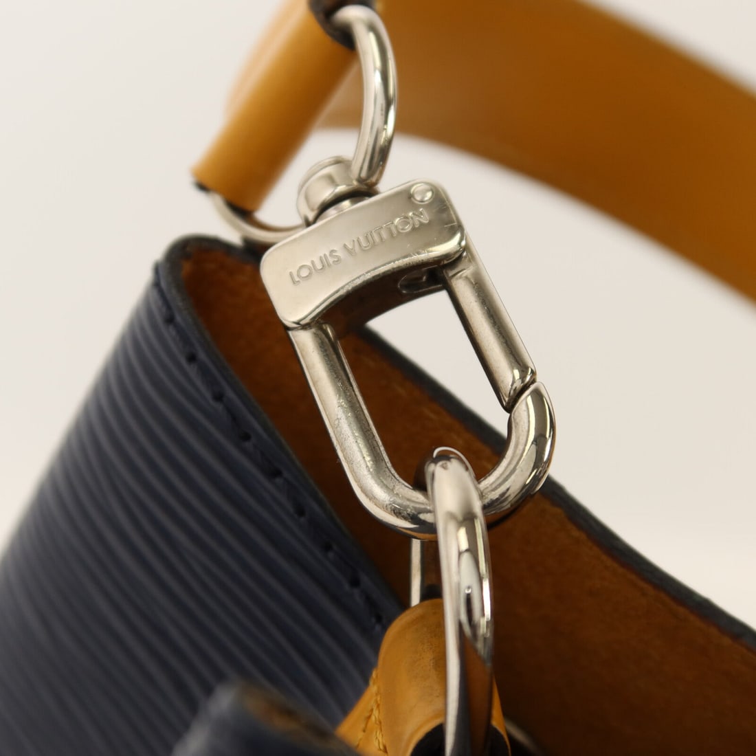 Louis Vuitton NeoNoe BB - 12