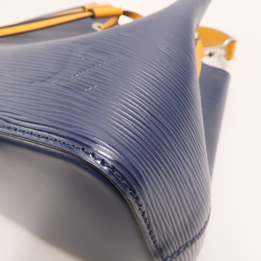 Louis Vuitton NeoNoe BB - 11