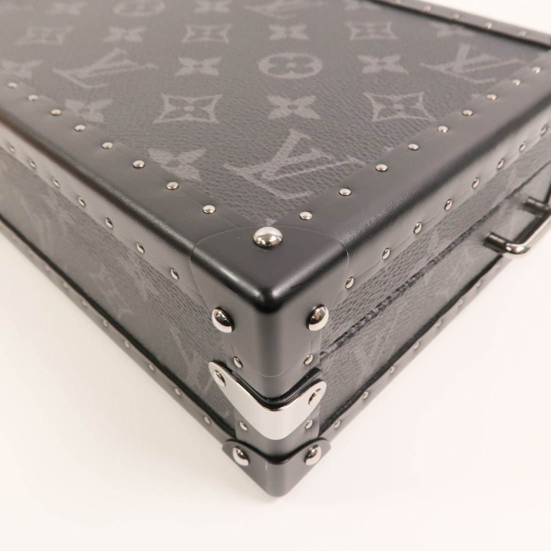 Louis Vuitton Clutch Box Eclipse - 12