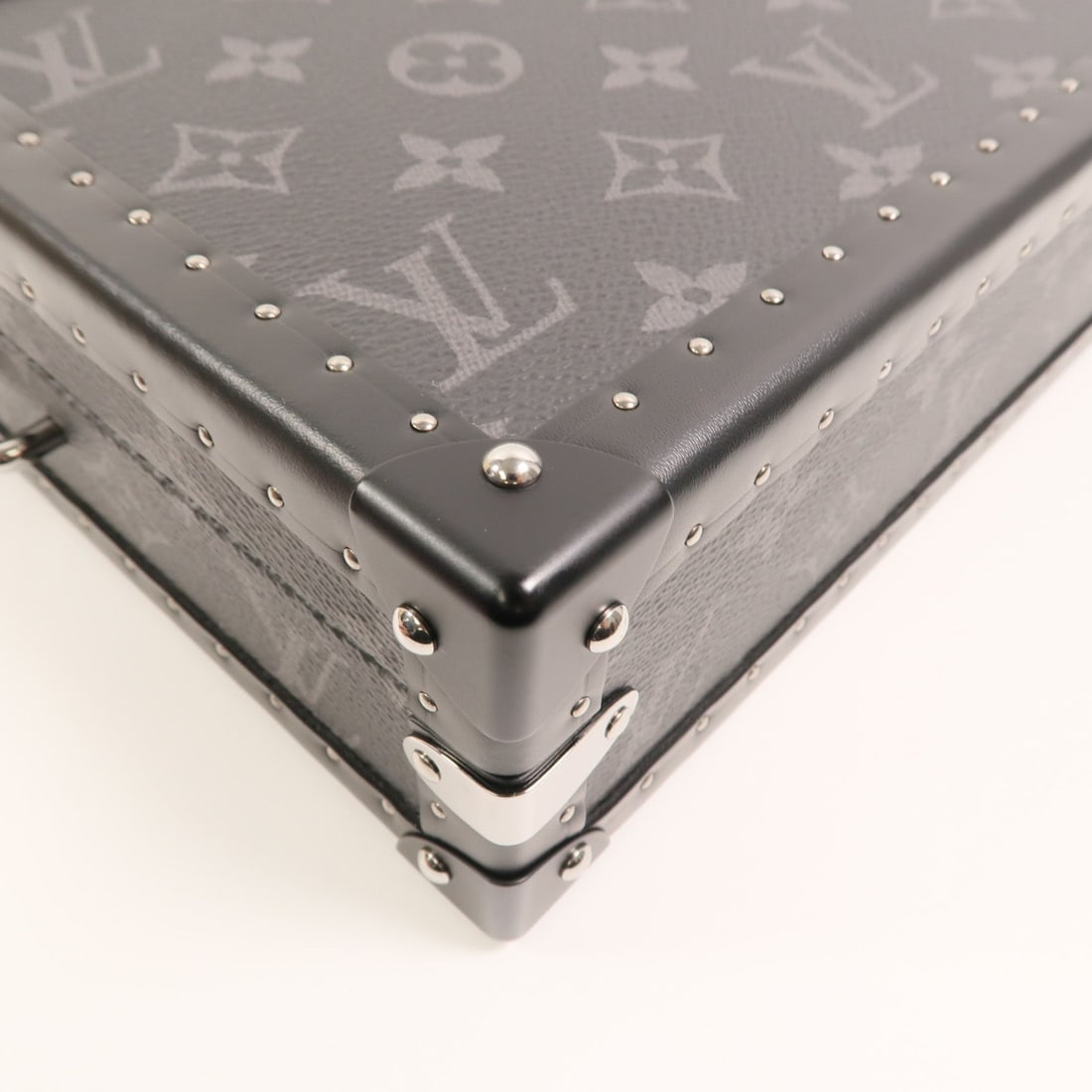 Louis Vuitton Clutch Box Eclipse - 13