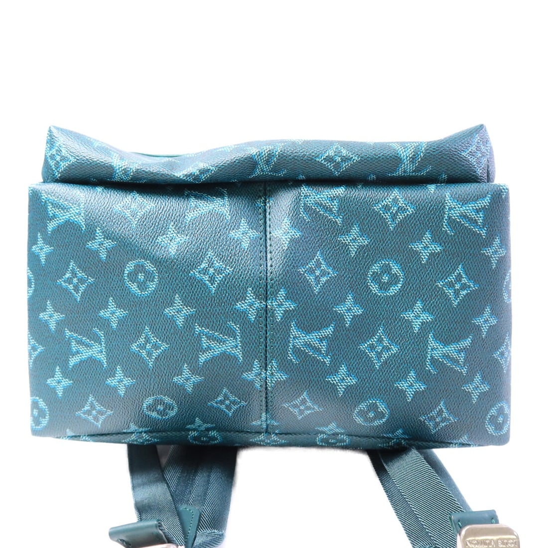 Louis Vuitton Discovery Backpack PM - 4