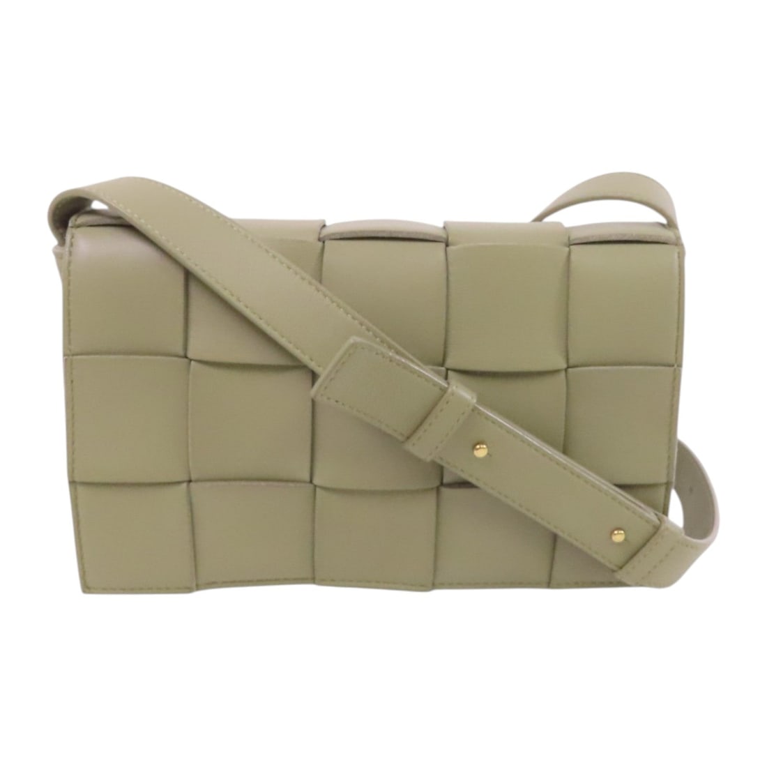 Bottega Cassette Light Green: Cassette shoulder bag in light green intrecciato lambskin. Size 22.5 x 14.5 x 5 cm.