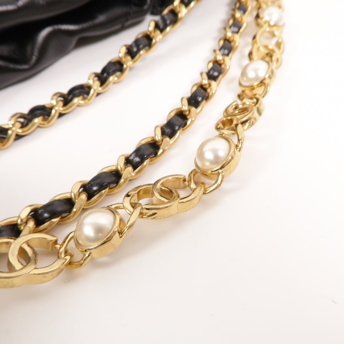 Chanel 22 Mini Black - 16