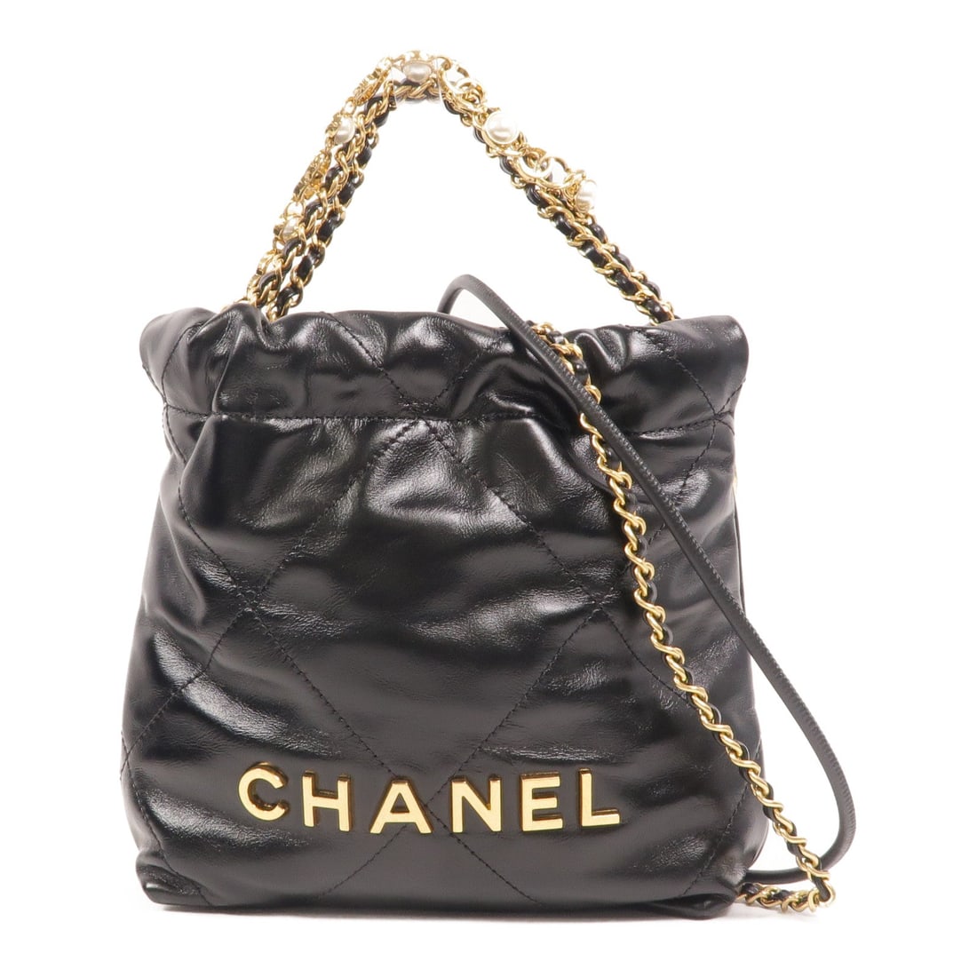 Chanel 22 Mini Black: Black calfskin Chanel 22 mini chain shoulder bag.