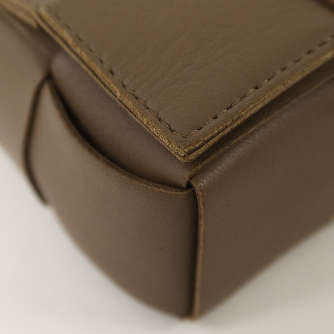 Bottega Candy Cassette Brown - 10