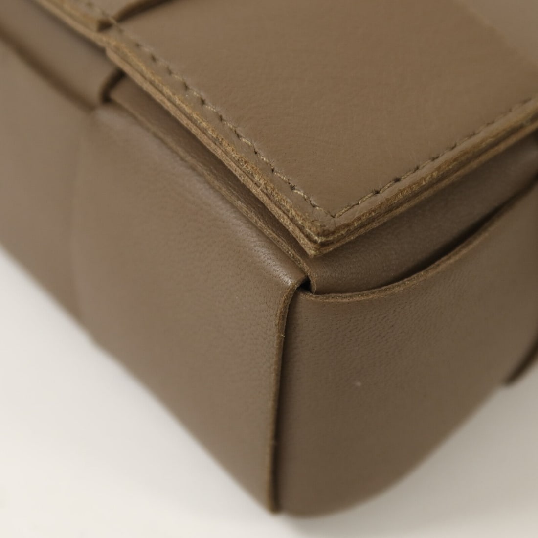 Bottega Candy Cassette Brown - 11