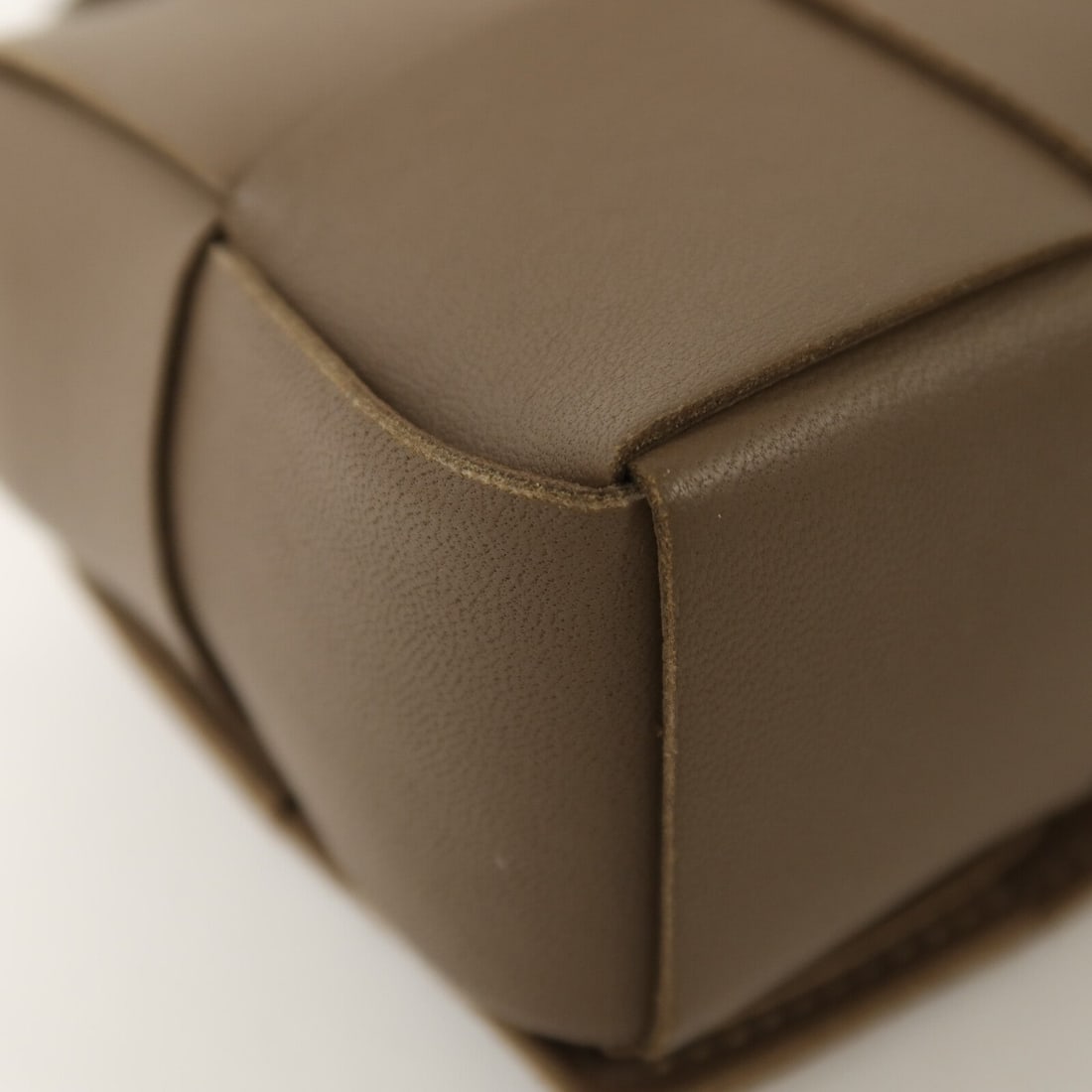 Bottega Candy Cassette Brown - 12