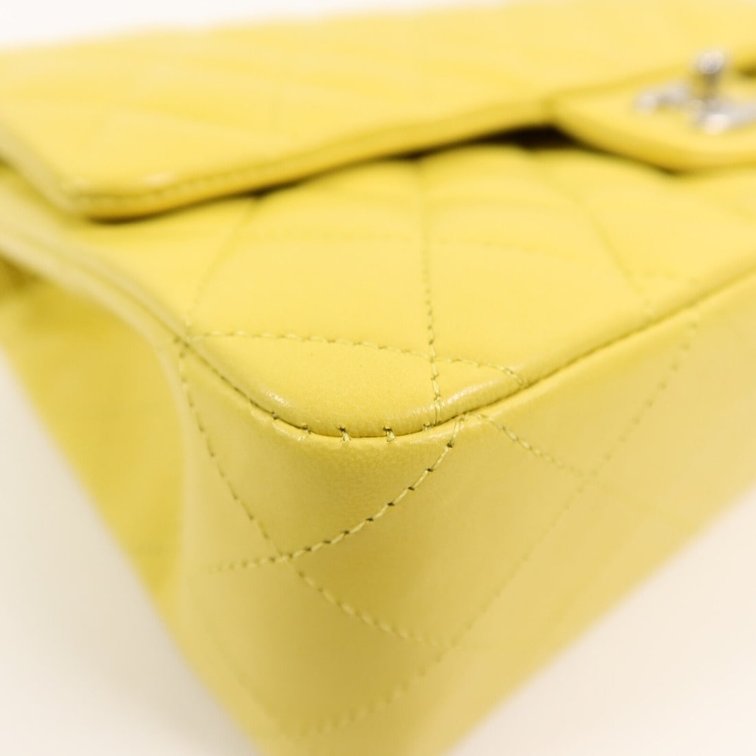 Chanel Classic 25 Yellow - 12