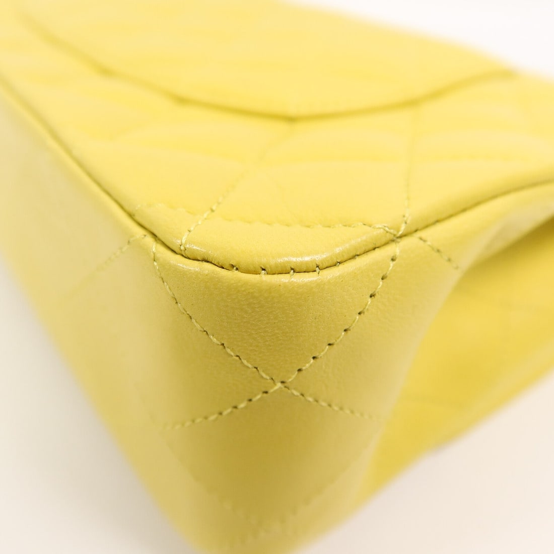 Chanel Classic 25 Yellow - 15