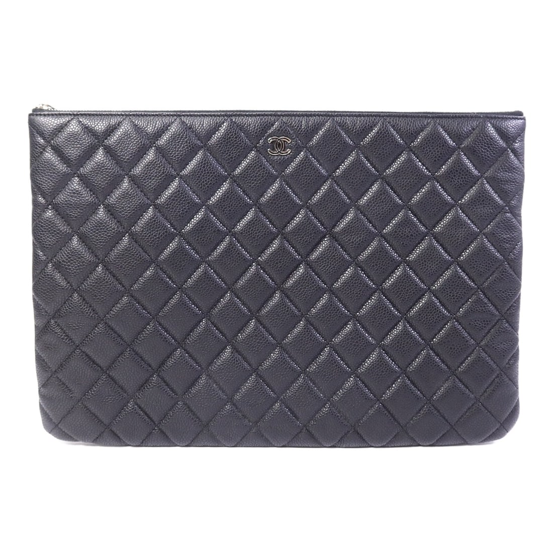 Chanel O Case Large Black: O Case Large hand bag in black calfskin with silver-tone hardware. Includes storage bags and hologram sticker. Size 35 x 24 x 1.5 cm.