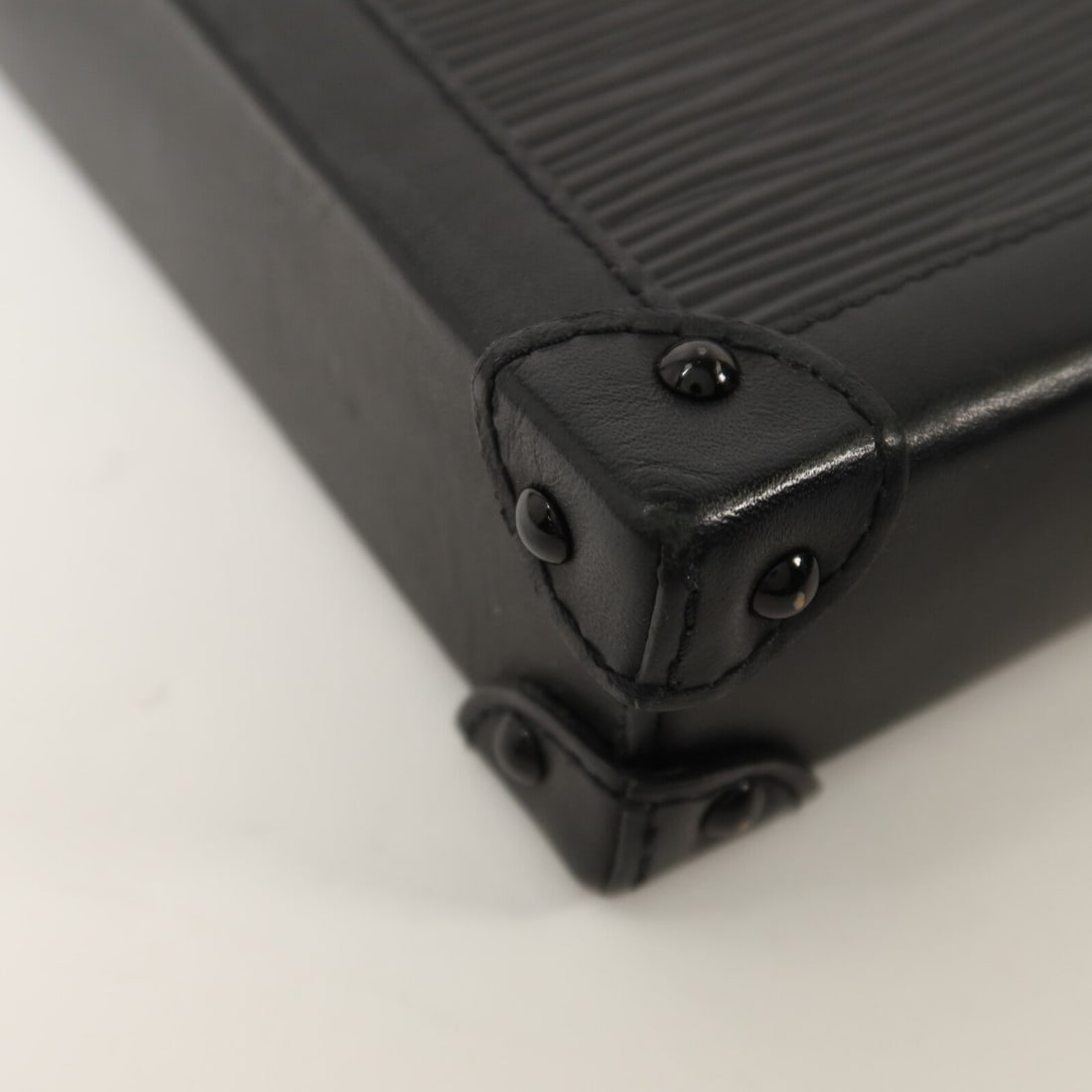 Louis Vuitton Trunk Verticale Black - 10