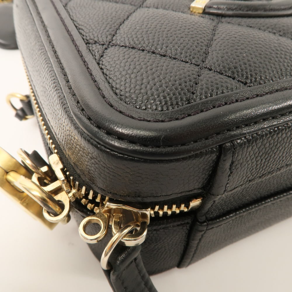Chanel Vanity Case 17 Black - 13