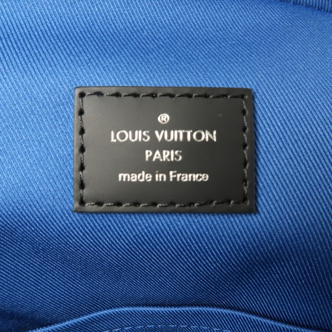 LV Avenue Sling Graphite - 6