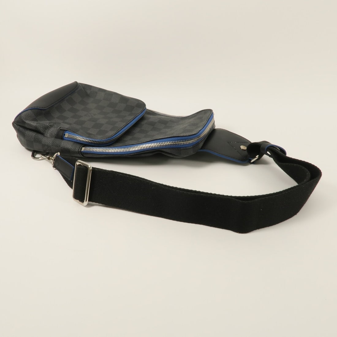 LV Avenue Sling Graphite - 8