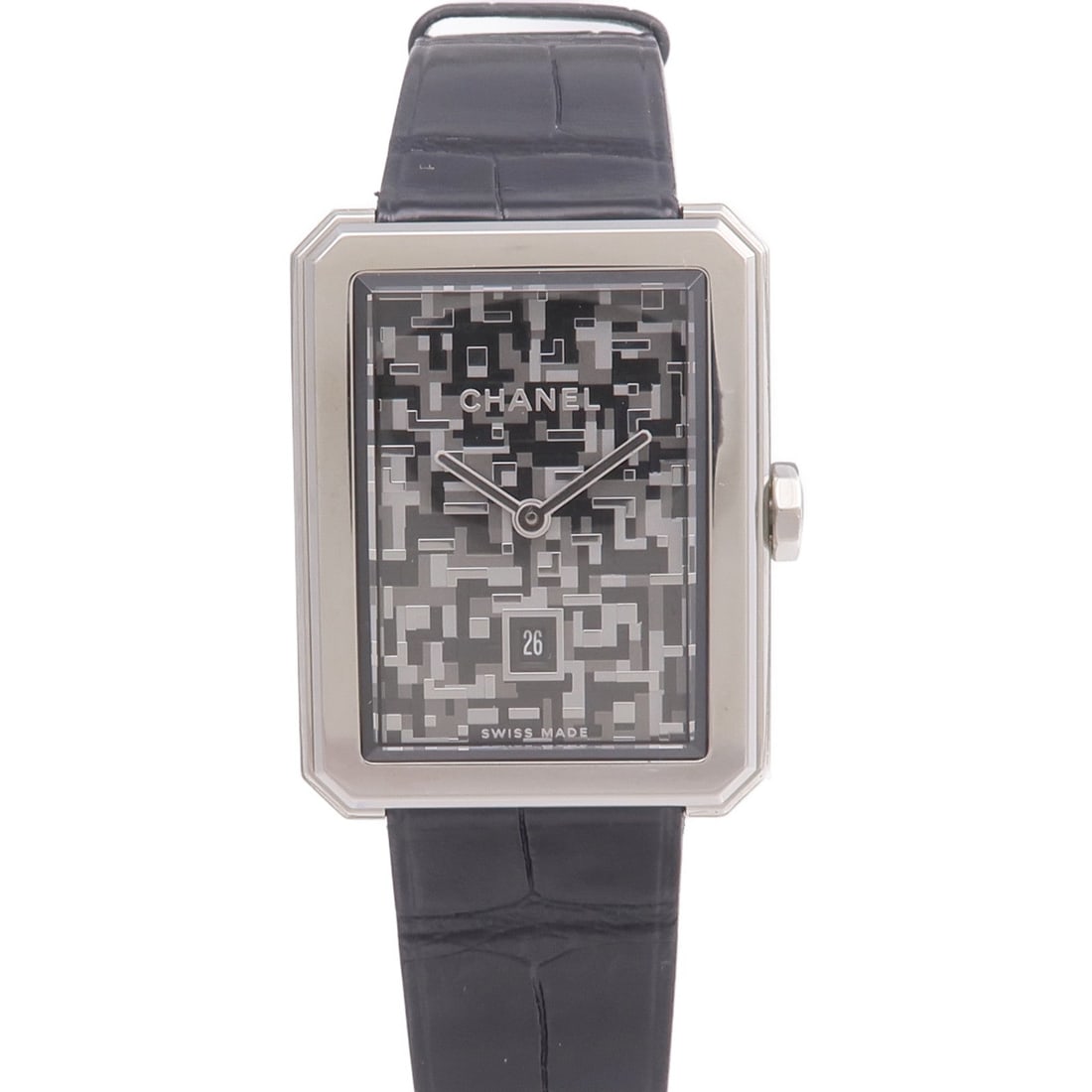 Chanel Boy-Friend H6128 Quartz Black: Quartz Boy-Friend H6128 in stainless steel with leather belt and black silver tone. Case 35x27mm. Wrist 13-17cm. Band width 14-16mm. Includes storage box guarantee and case.