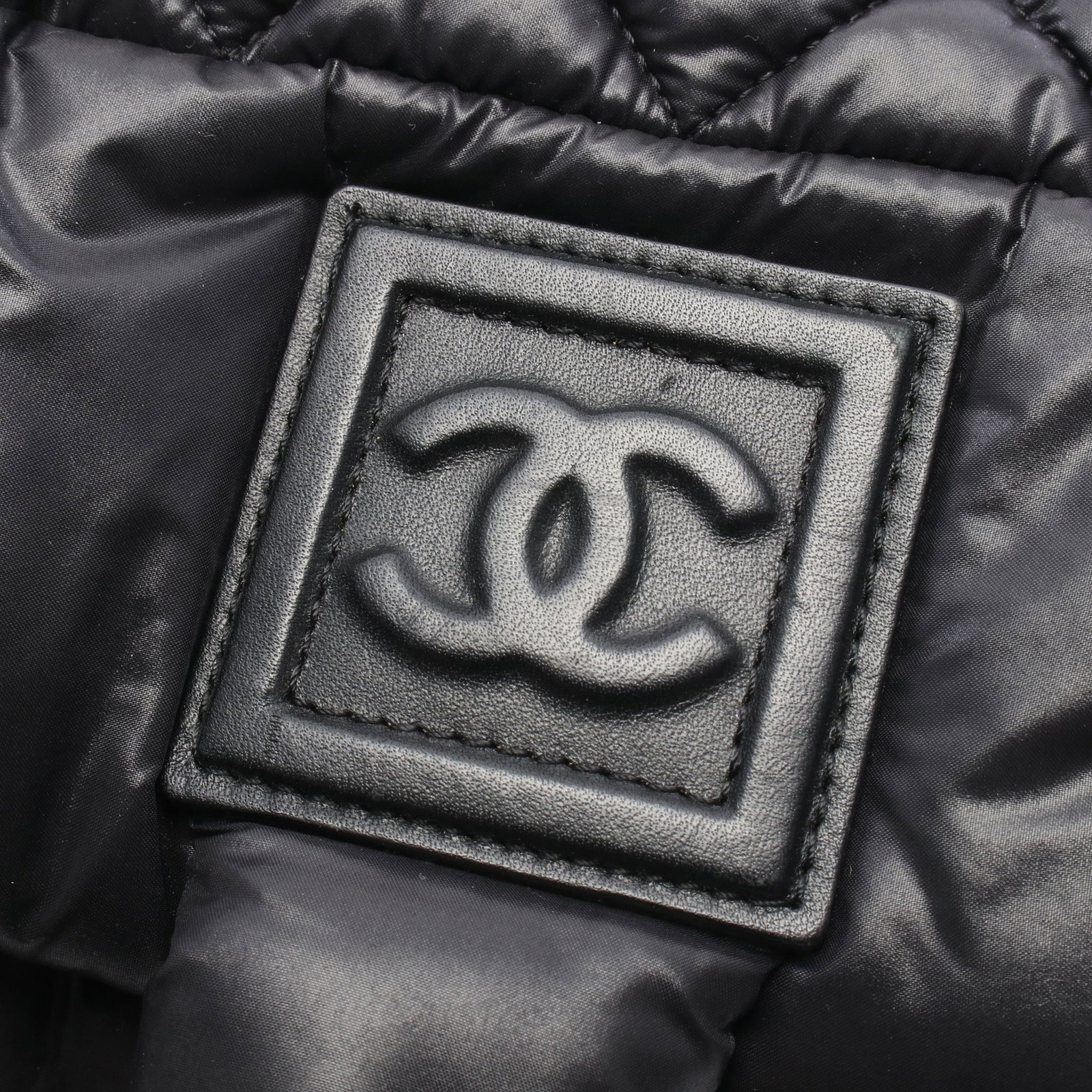Chanel Coco Cocoon Handbag Black - 7