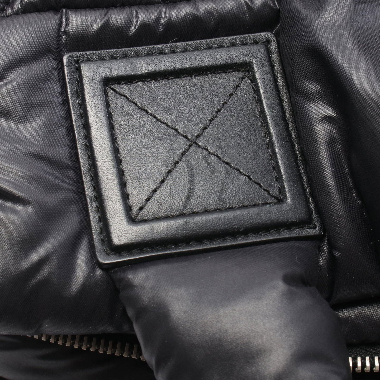 Chanel Coco Cocoon Handbag Black - 8